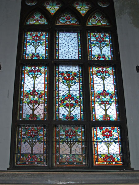 Attēls:Tode LMA Vitraza.jpg